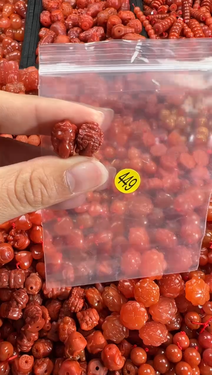 【闪购商品】南红玛瑙颈饰未镶嵌1