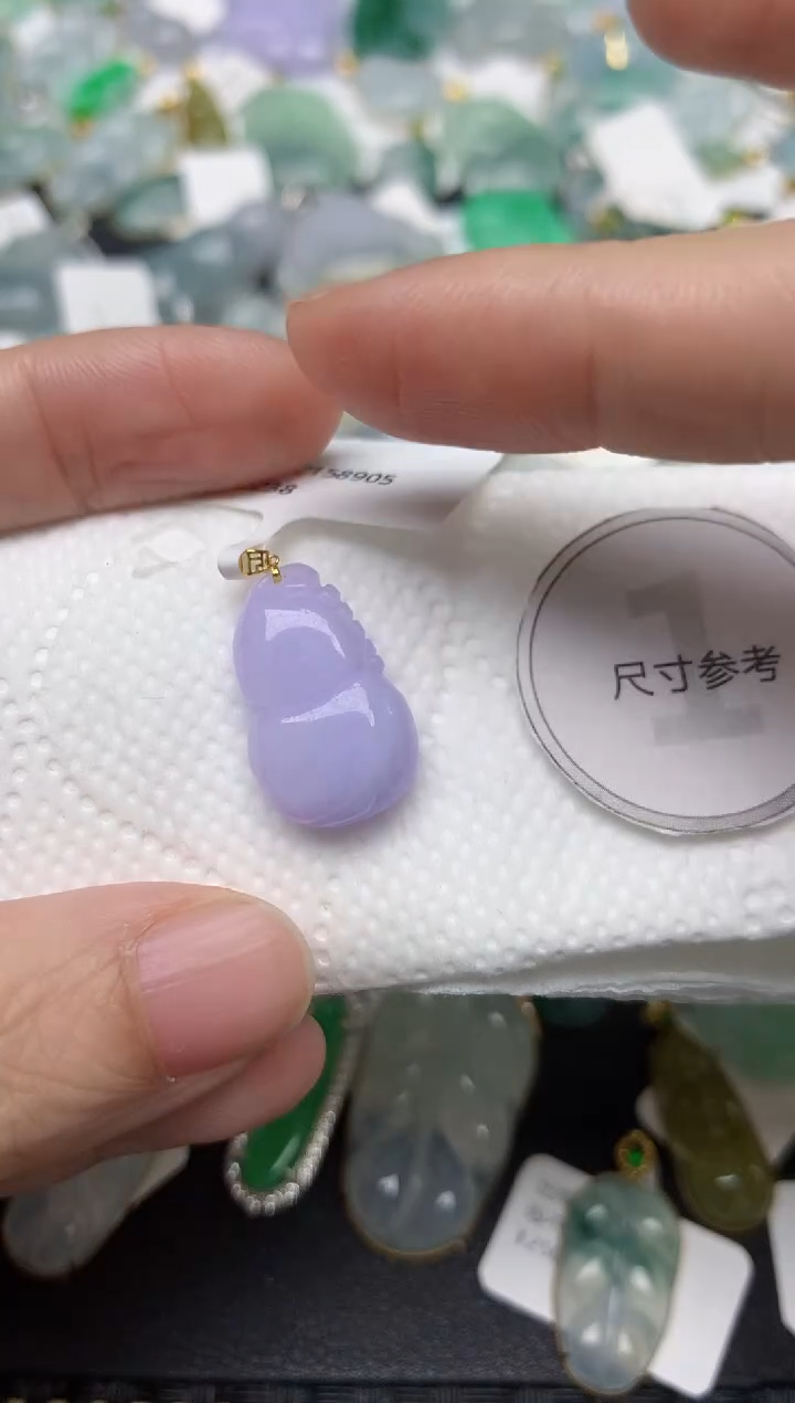 颈饰18K金镶嵌翡翠天然缅甸A货翡翠