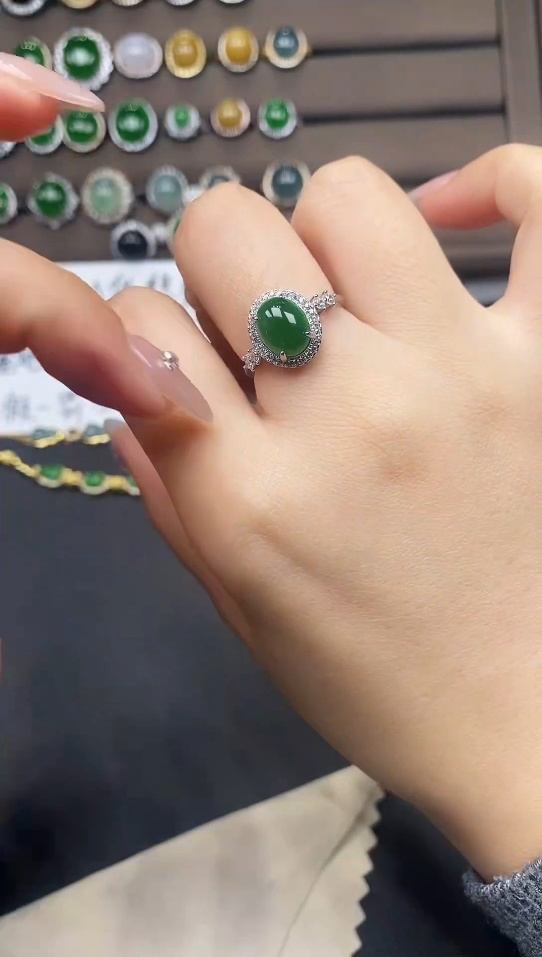 银S925镶嵌戒指翡翠111