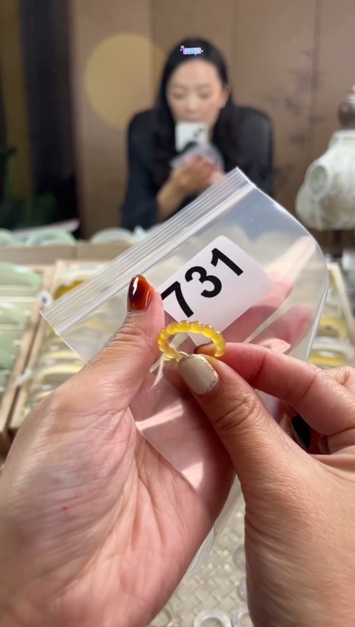 手镯玛瑙/玉髓未镶嵌731