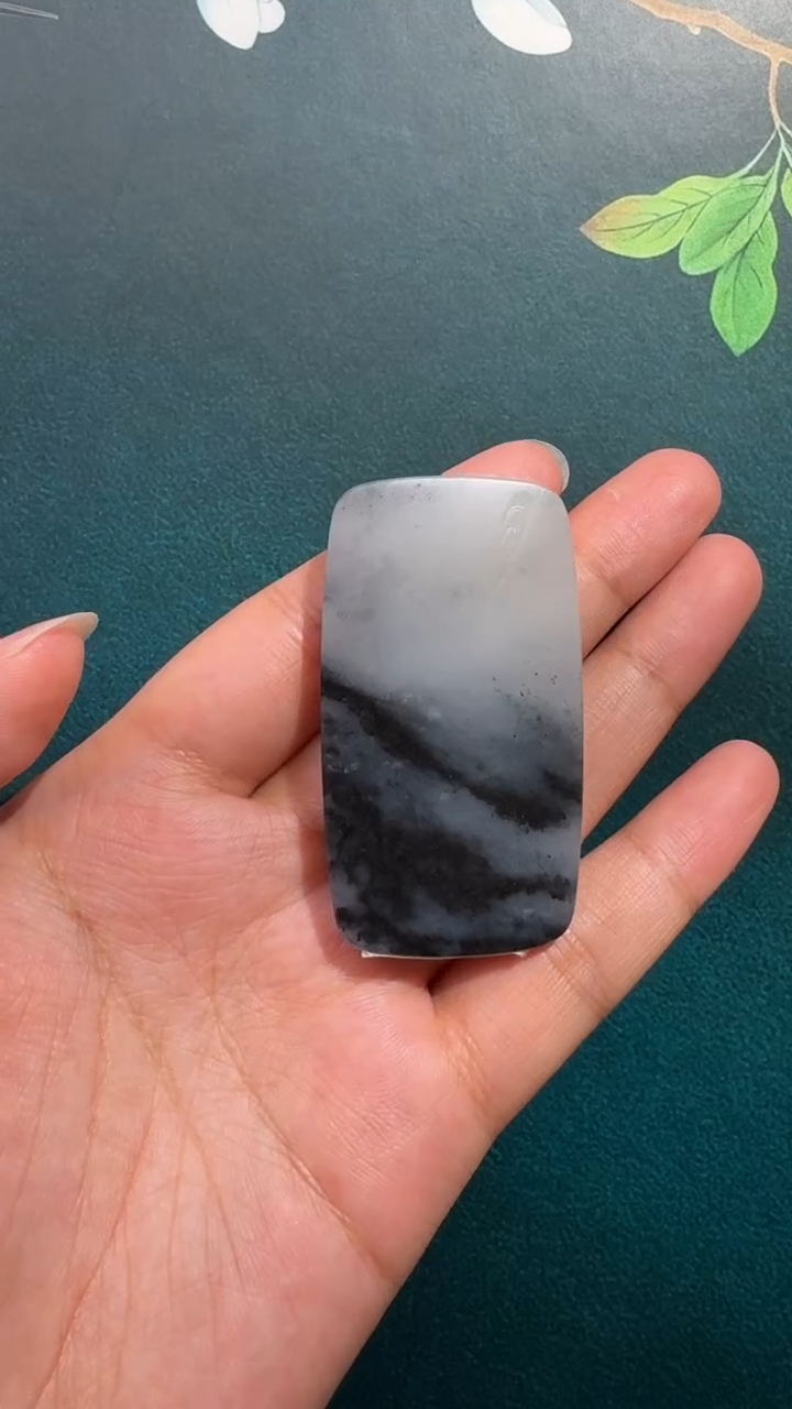 颈饰未镶嵌和田玉吊坠