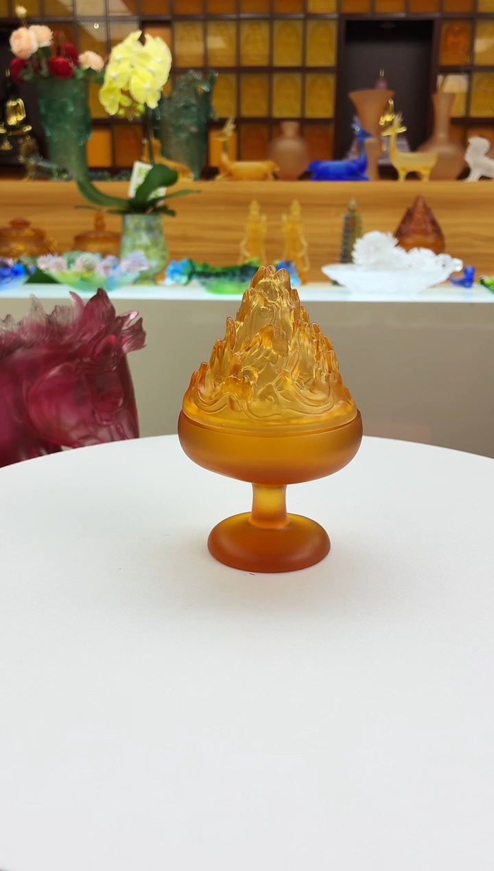 手工艺品琉璃琥珀色博山香炉13.5*8*6公分