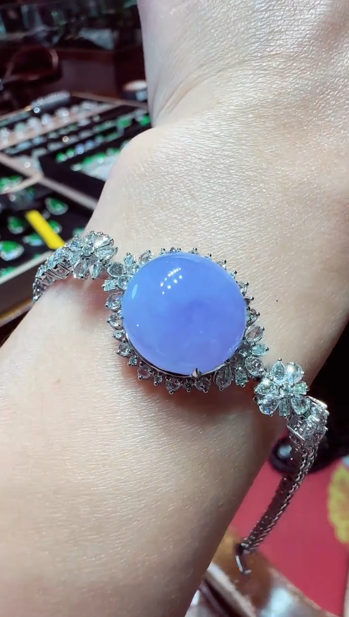 【闪购商品】翡翠手链18K金镶嵌蛋面