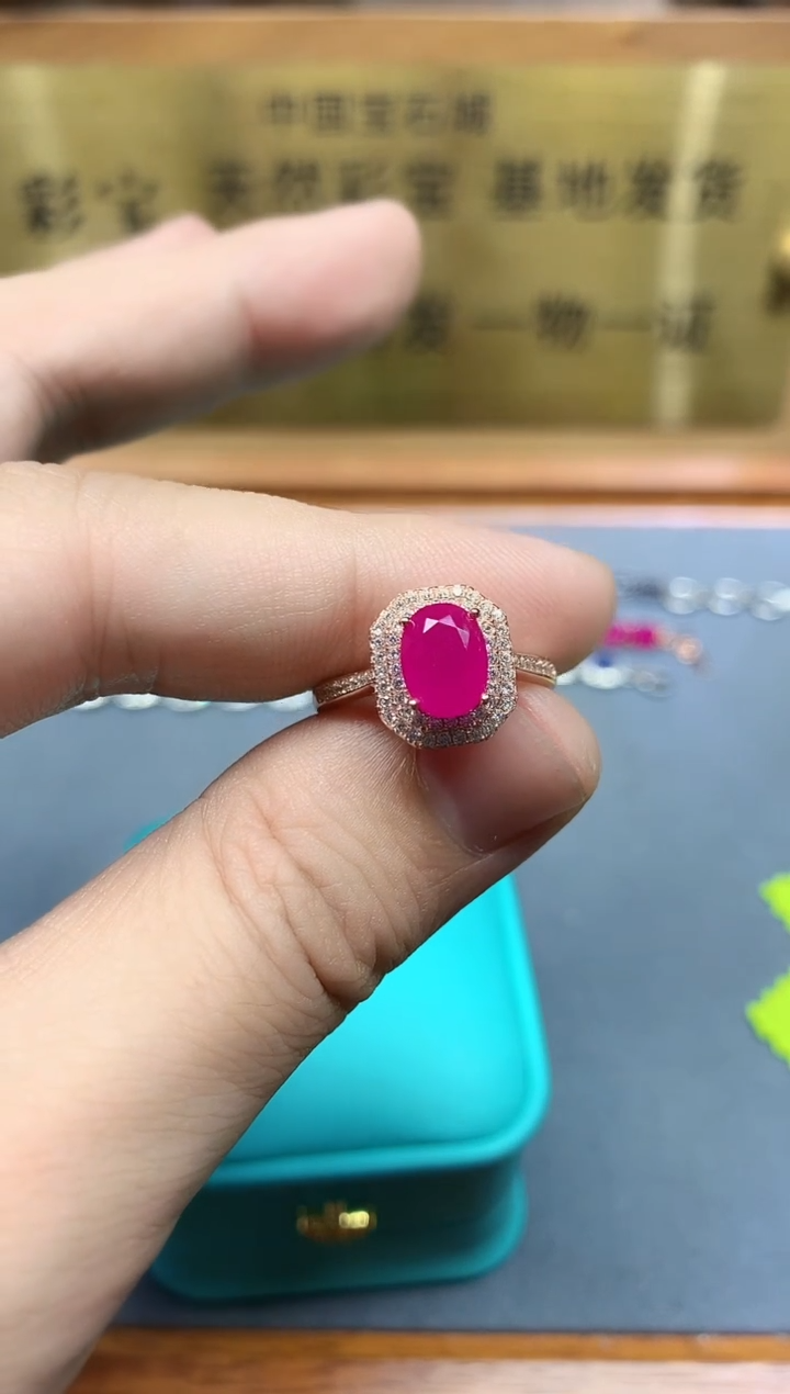 【闪购商品】红宝石戒指银S925镶嵌........