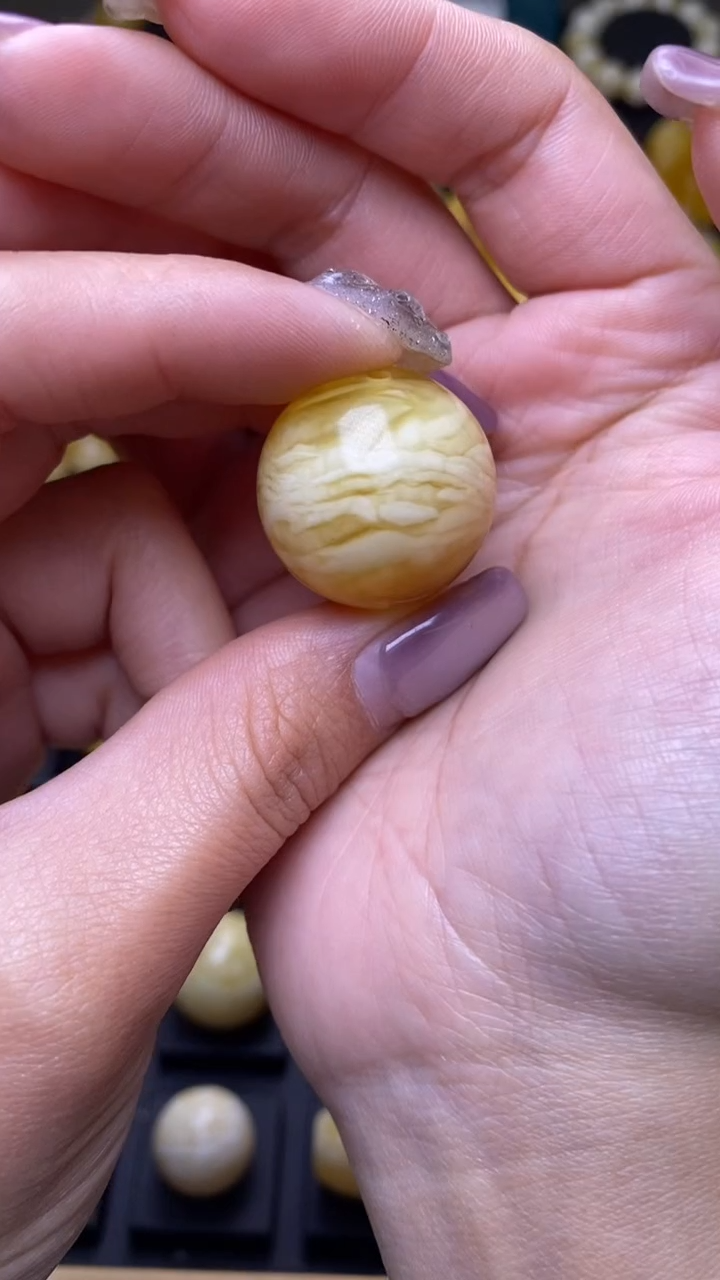 【闪购商品】琥珀裸石未镶嵌葵. 12