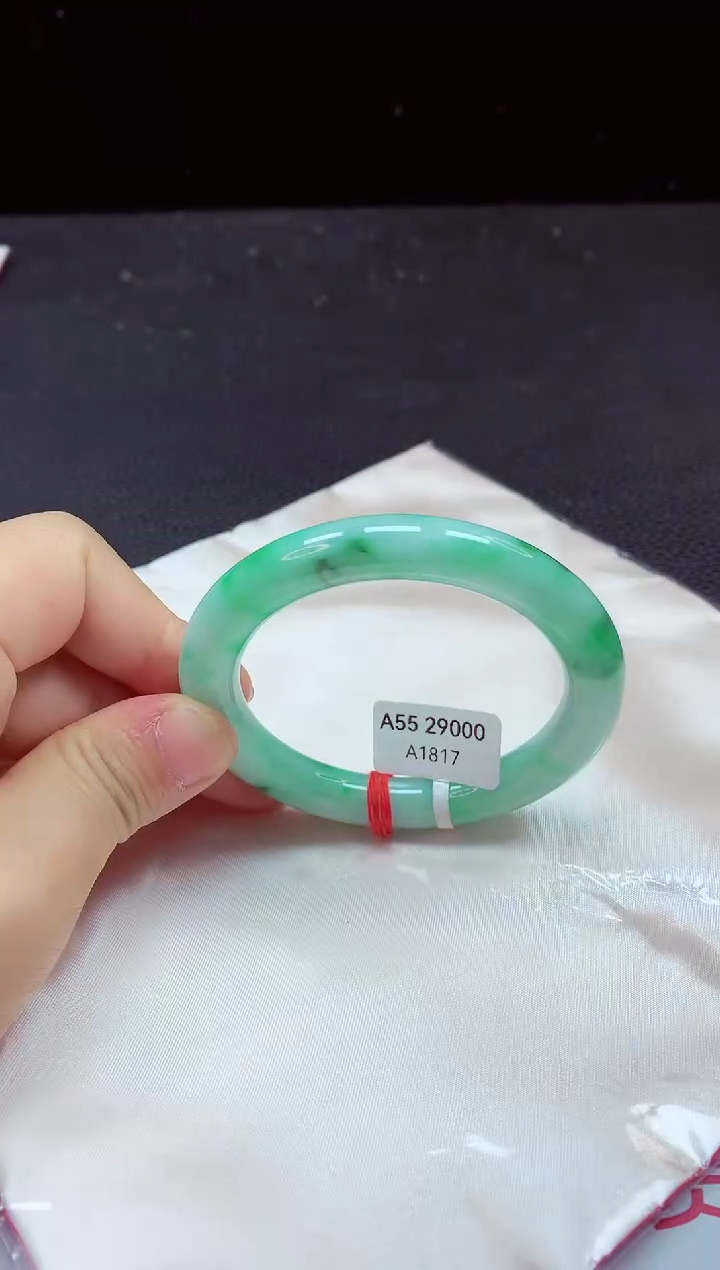【闪购商品】翡翠手镯（圆镯）未镶嵌手镯55