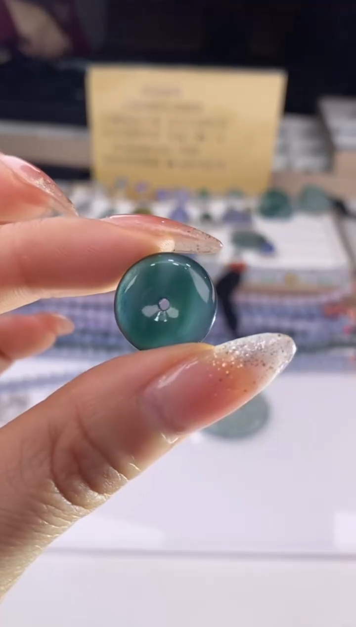 【闪购商品】翡翠吊坠(赠链)未镶嵌35820/多样性发起一