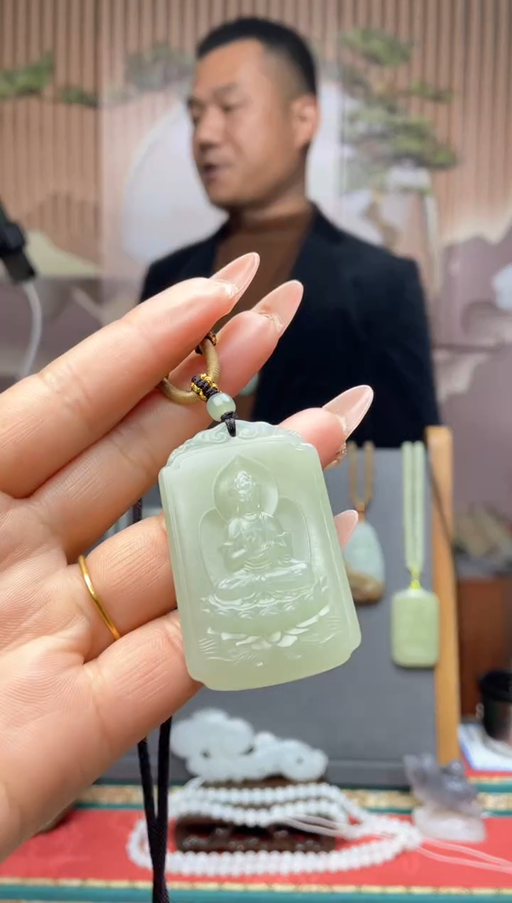 【闪购商品】和田玉颈饰未镶嵌一