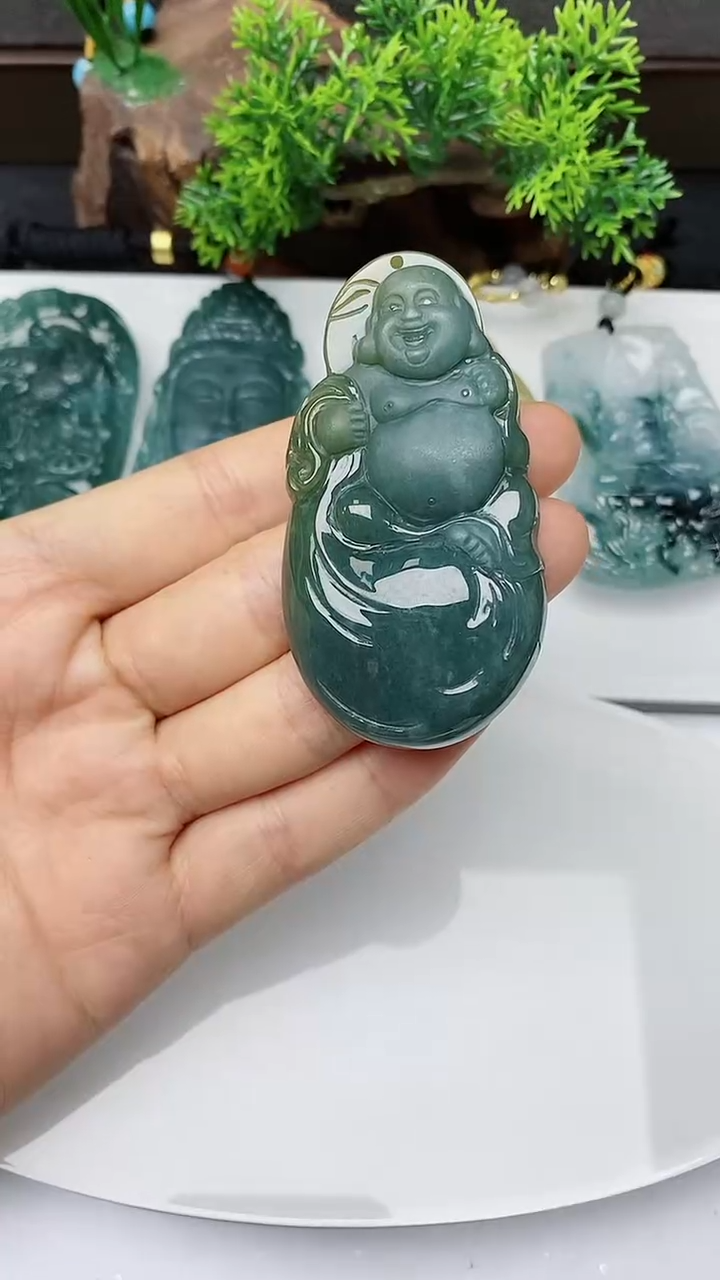 【闪购商品】翡翠颈饰未镶嵌