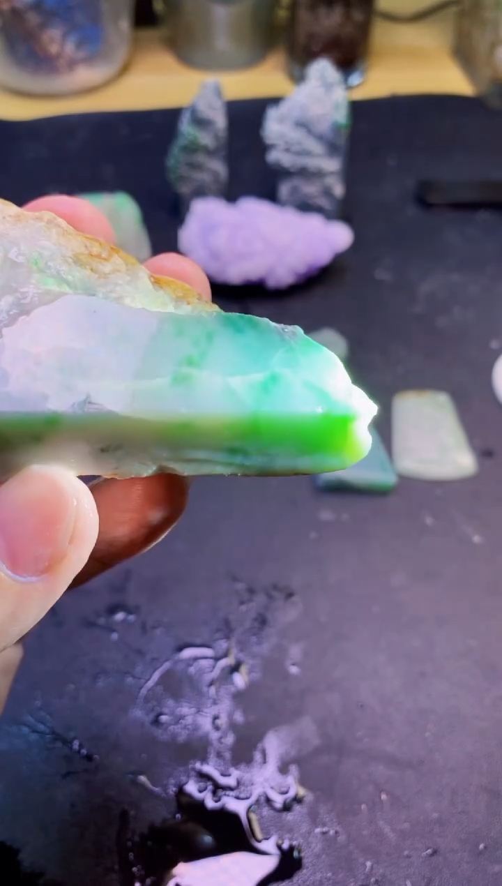 翡翠未镶嵌颈饰天然翡翠036