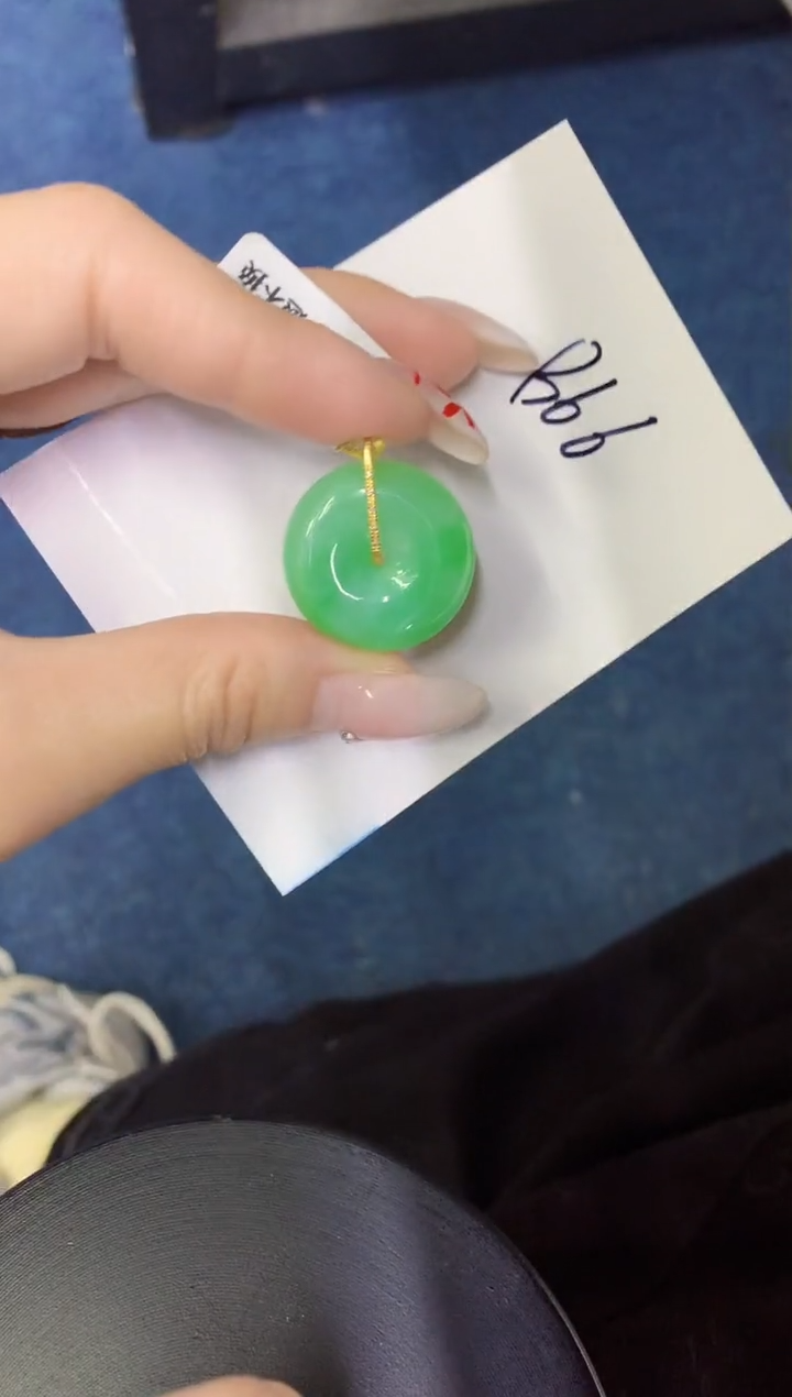 【闪购商品】翡翠颈饰18K金镶嵌0000000000