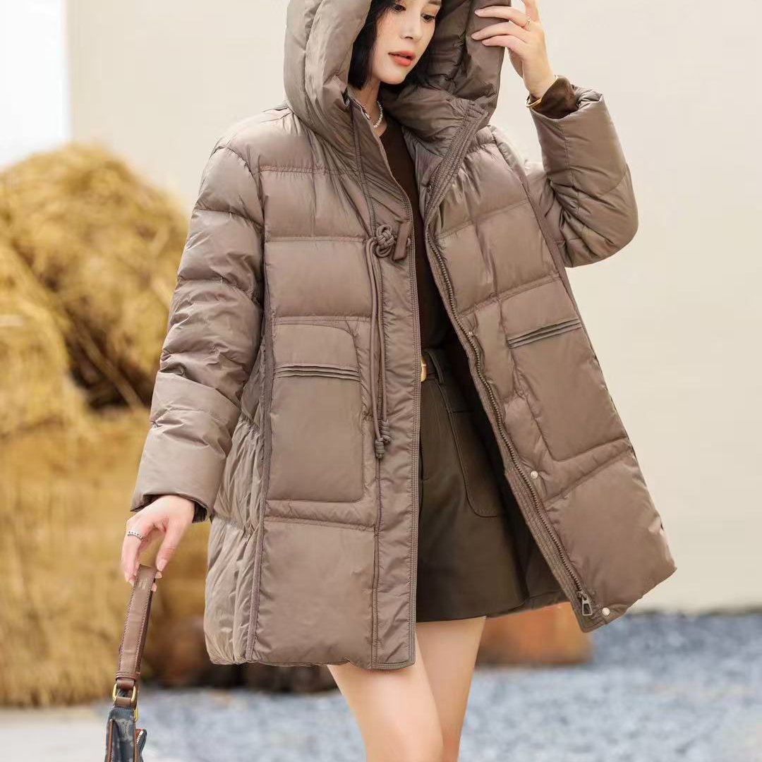 2025年中长款羽绒服8858
