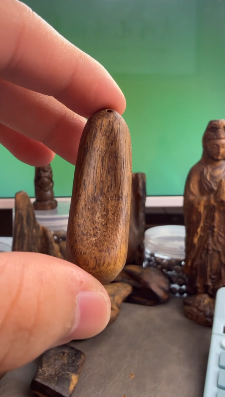 沉香手把件菩萨多样性发一