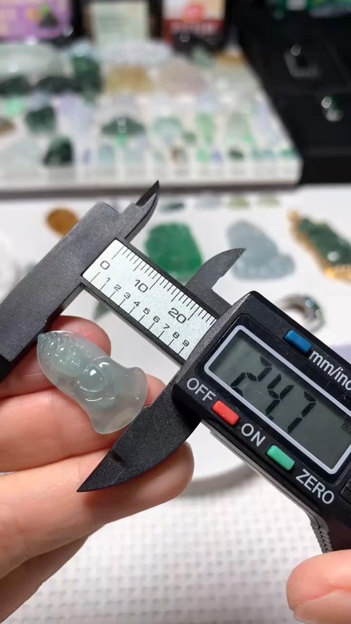 【闪购商品】翡翠吊坠(不含链)未镶嵌天然翡翠不包邮