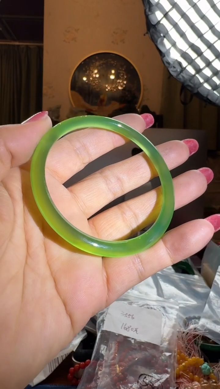 【闪购商品】玛瑙/玉髓手镯未镶嵌玉髓手镯