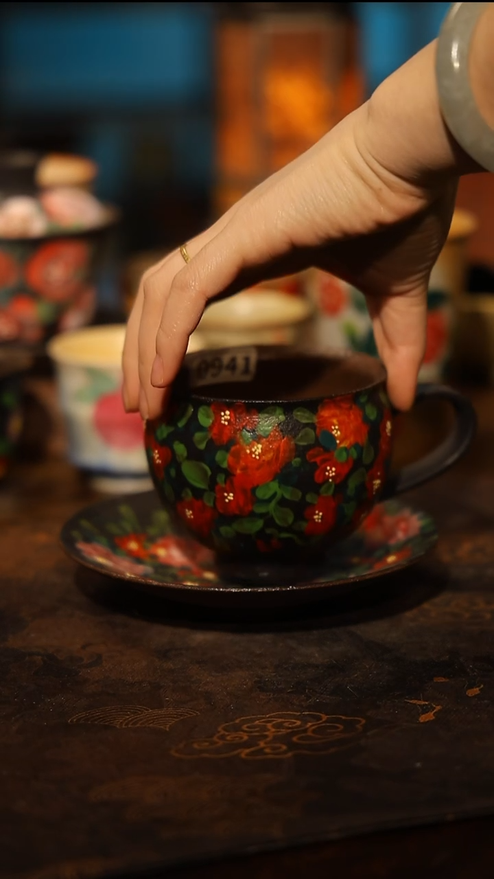 陶瓷景德镇高温釉下彩手工手绘款式