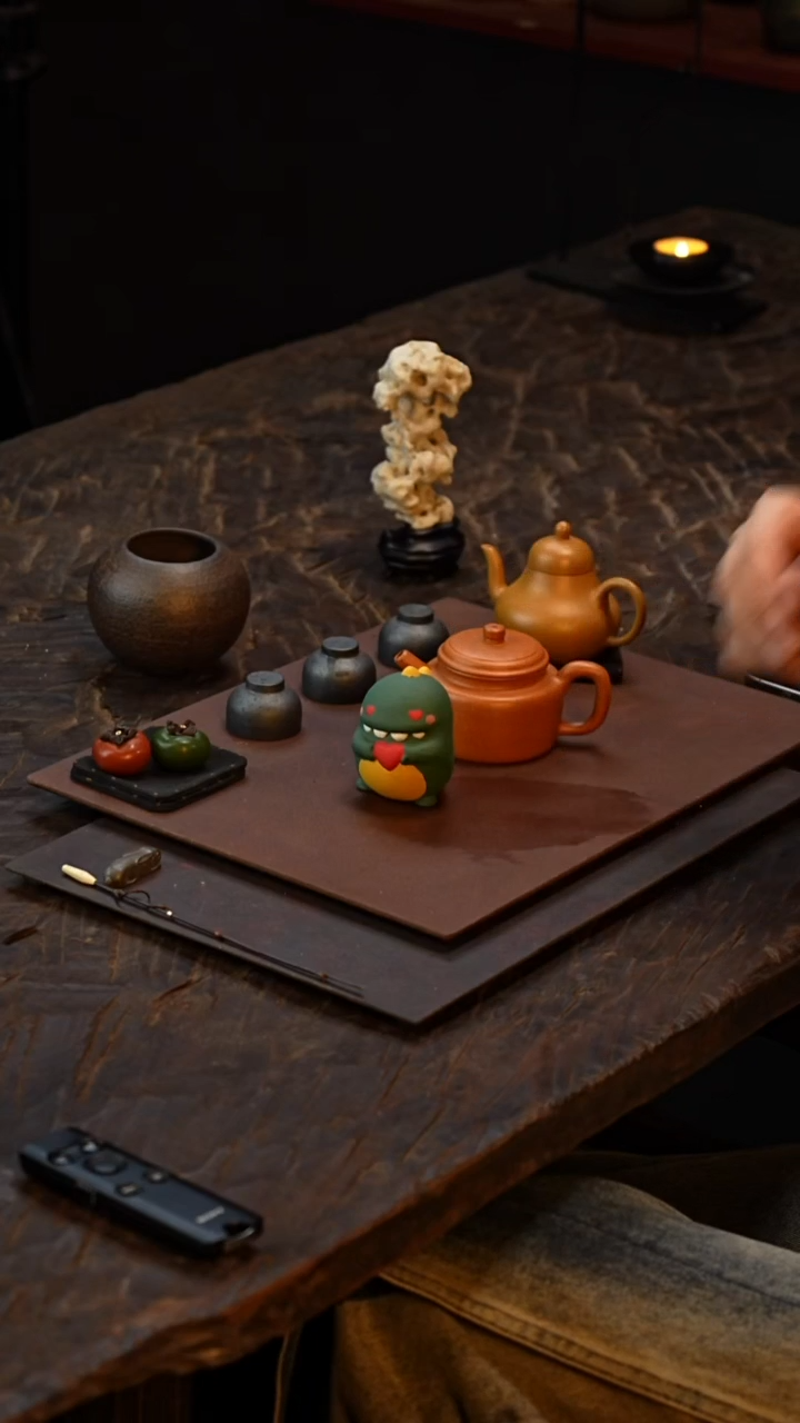 紫砂茶叶罐爱心小恐龙