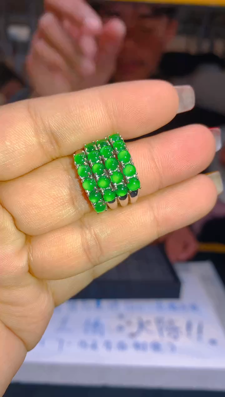 【闪购商品】定制翡翠未镶嵌5定制翡翠-多样性发货 {发其 一}