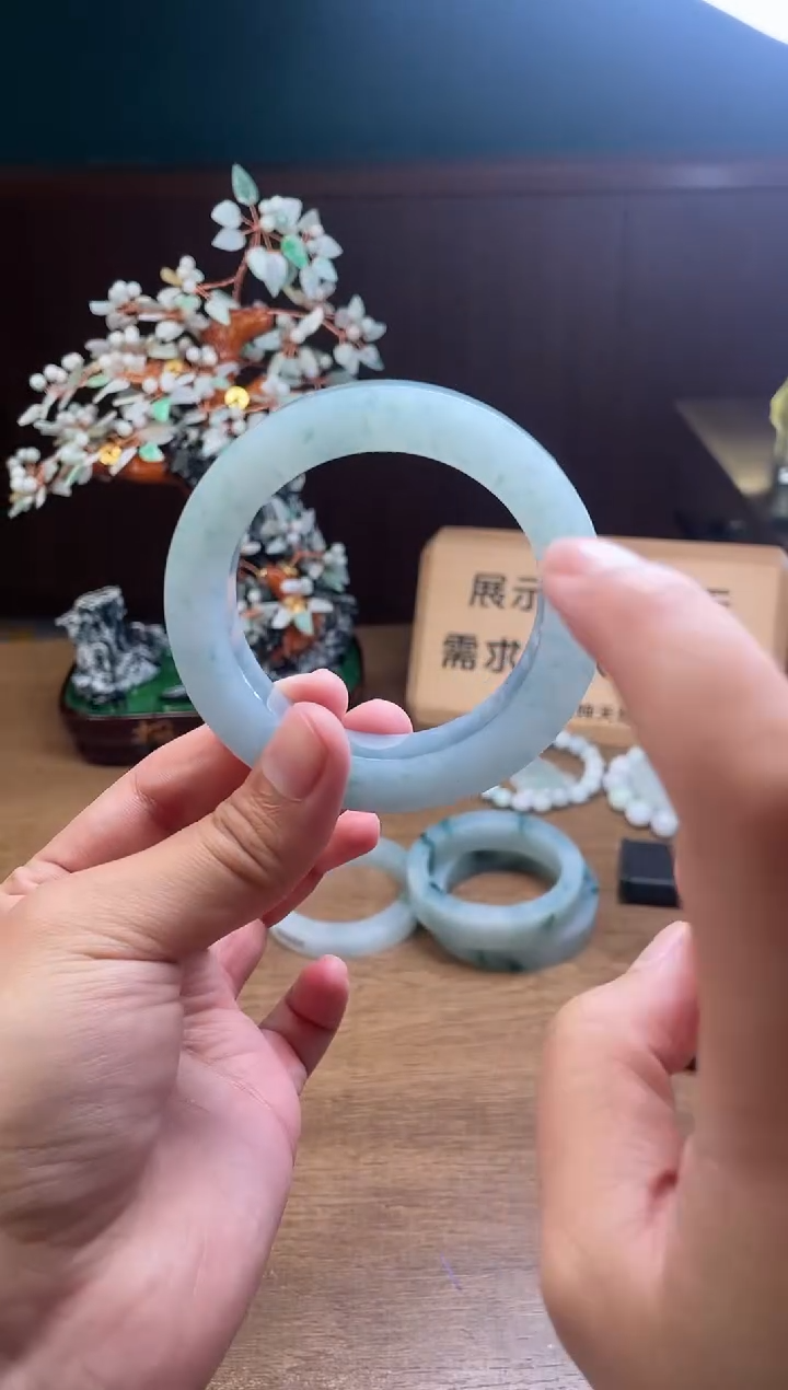 【闪购商品】定制翡翠手镯未镶嵌定制