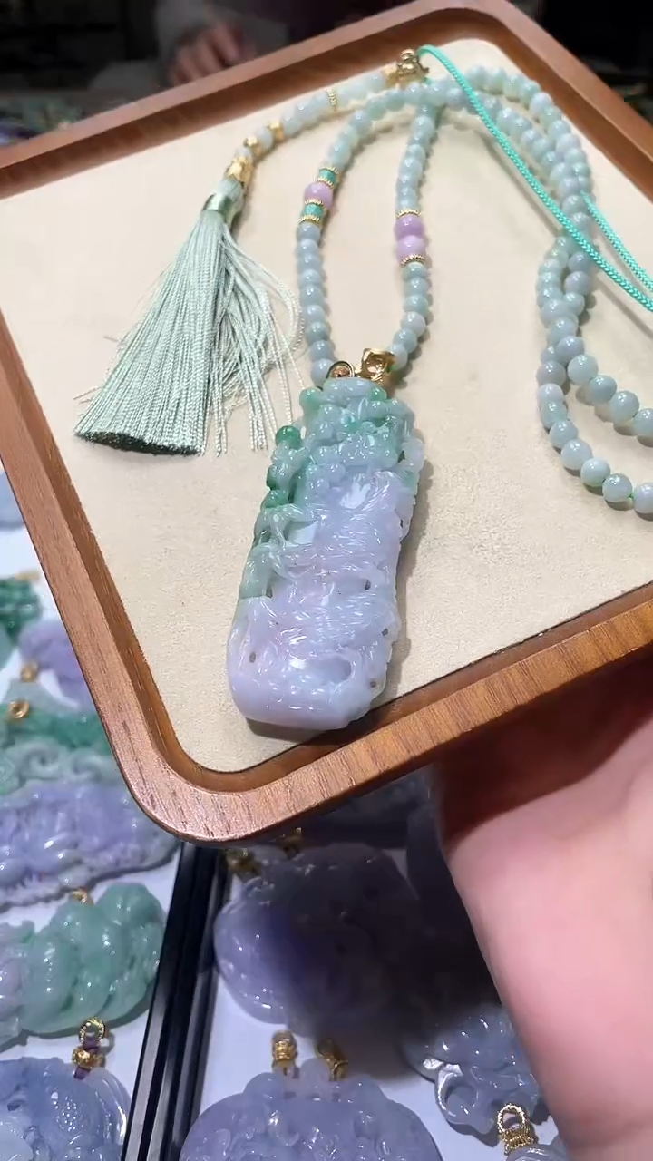 【闪购商品】翡翠颈饰未镶嵌吊坠