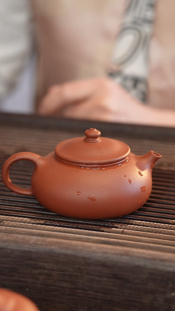 茶壶紫砂寒江 北红赤铁 半手工 180cc