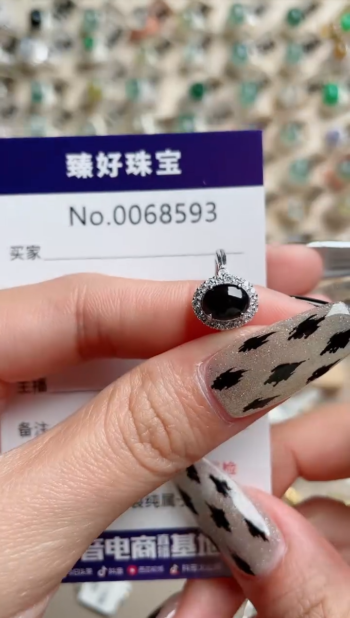 【闪购商品】翡翠戒指银S925镶嵌.......