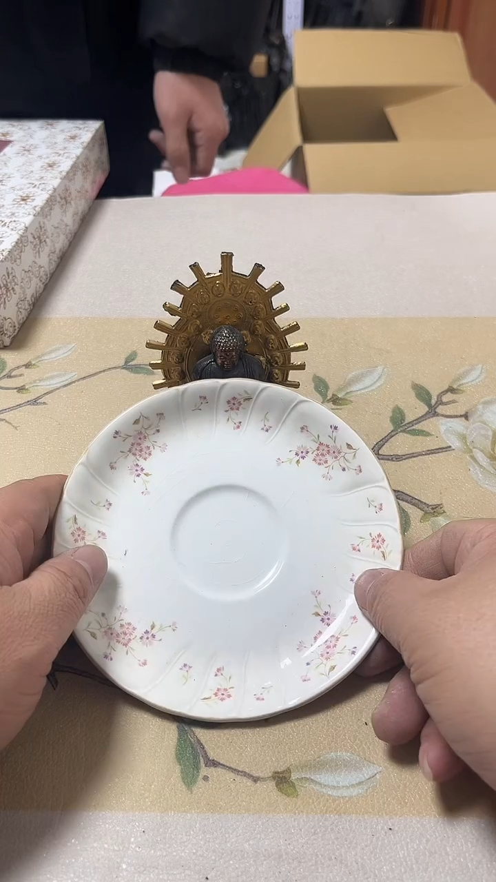 瓷片邓*哈哈哈哈哈哈015