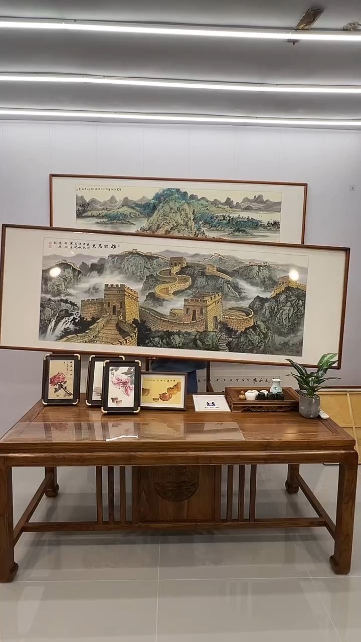 国画张现军 220*80 长城