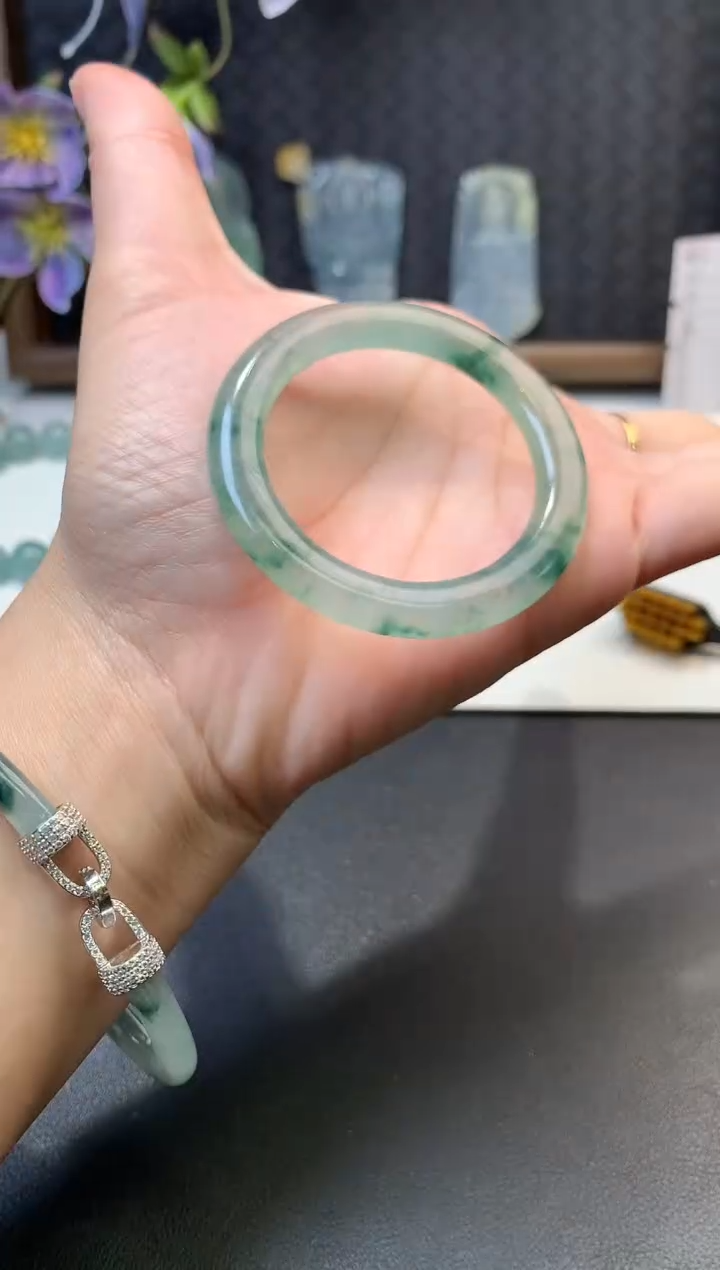 未镶嵌定制翡翠毛货