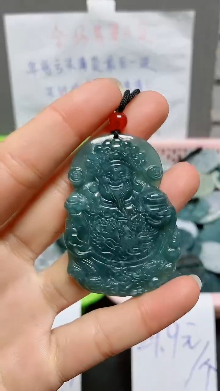 【闪购商品】翡翠颈饰未镶嵌天然翡翠A货