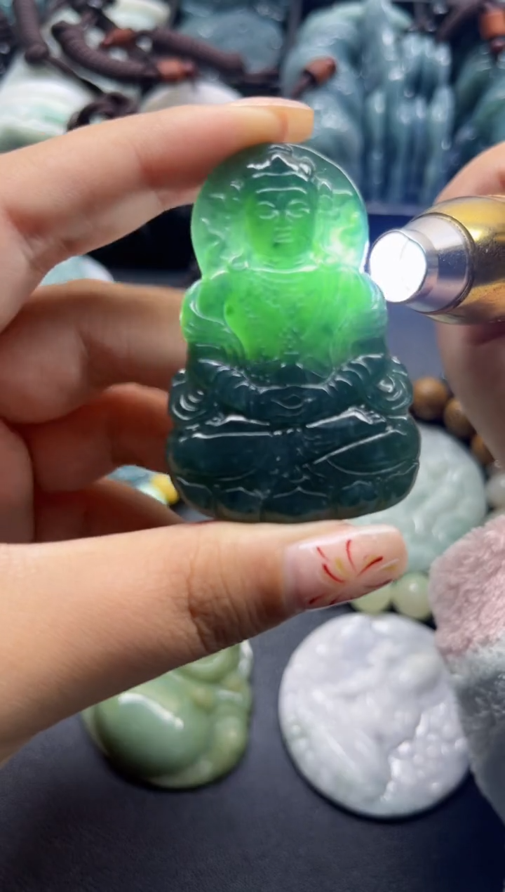 【闪购商品】翡翠颈饰未镶嵌翡翠