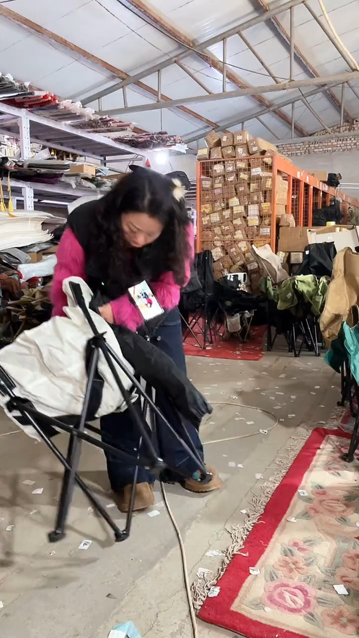 铁瑕疵不售后椅子 41