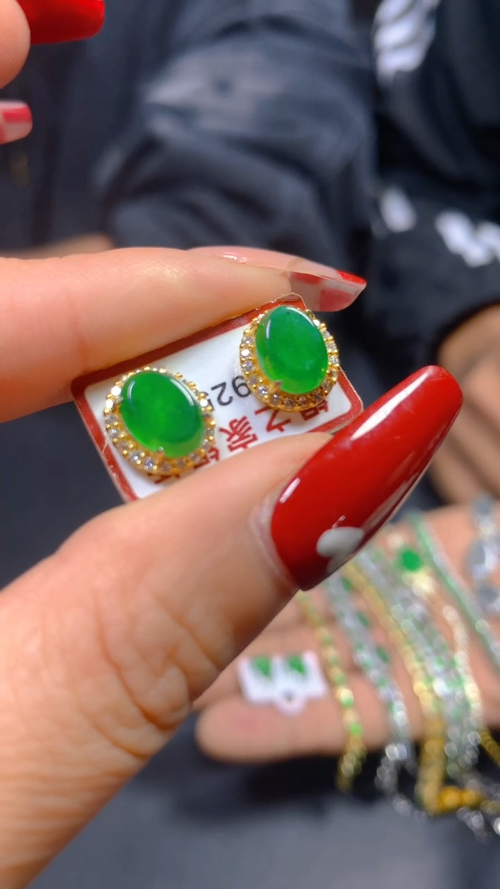 【闪购商品】翡翠耳饰未镶嵌0095512794多样性发一