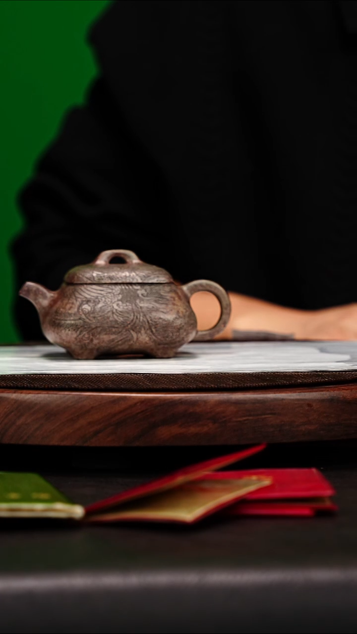 宜兴原矿高端紫砂 谭砂段囊闭烧220cc