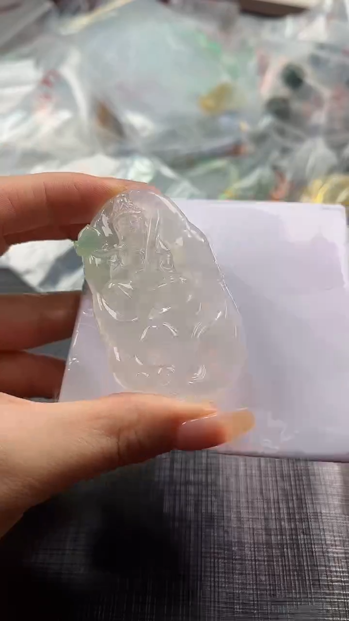 【闪购商品】翡翠颈饰未镶嵌100635822