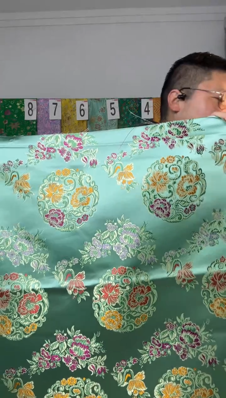 混纺满18元包邮.两单连裁.宽.长70.50