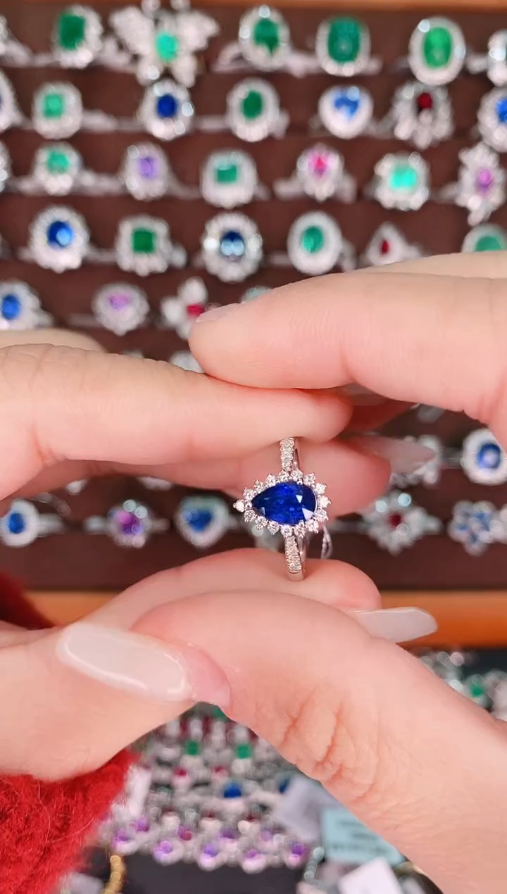 【闪购商品】蓝宝石18K金戒指18K金镶嵌.