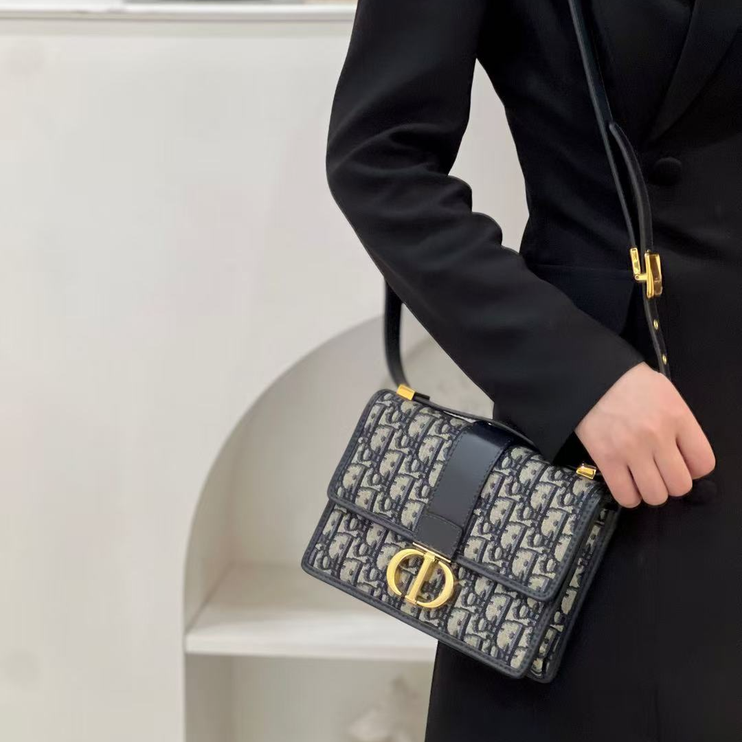 99新 DIOR/迪奥 蒙田30皮肩带中号 斜挎包/优品