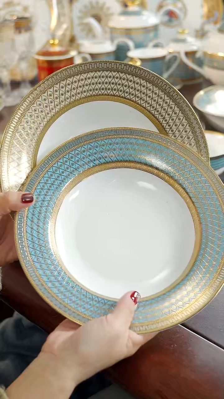 瓷片9英寸草帽盘各一个 