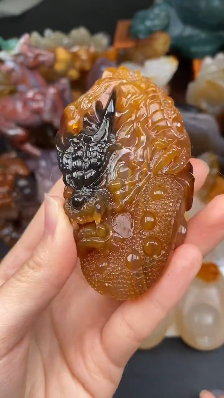 未镶嵌颈饰玛瑙/玉髓Y****eAA