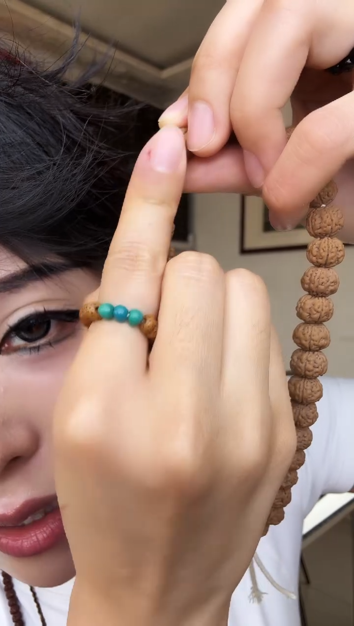 金刚菩提吊坠碟中碟天价老树王手持