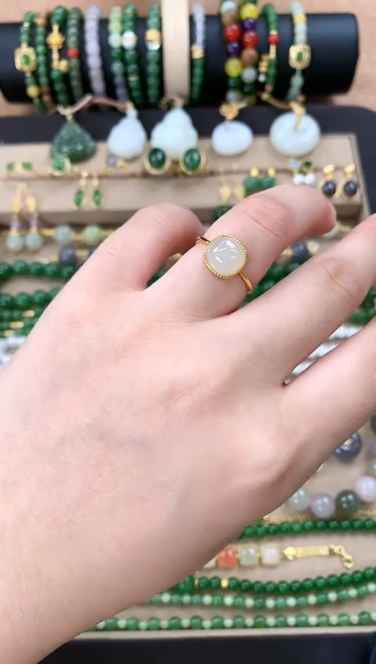 银S925镶嵌戒指和田玉1