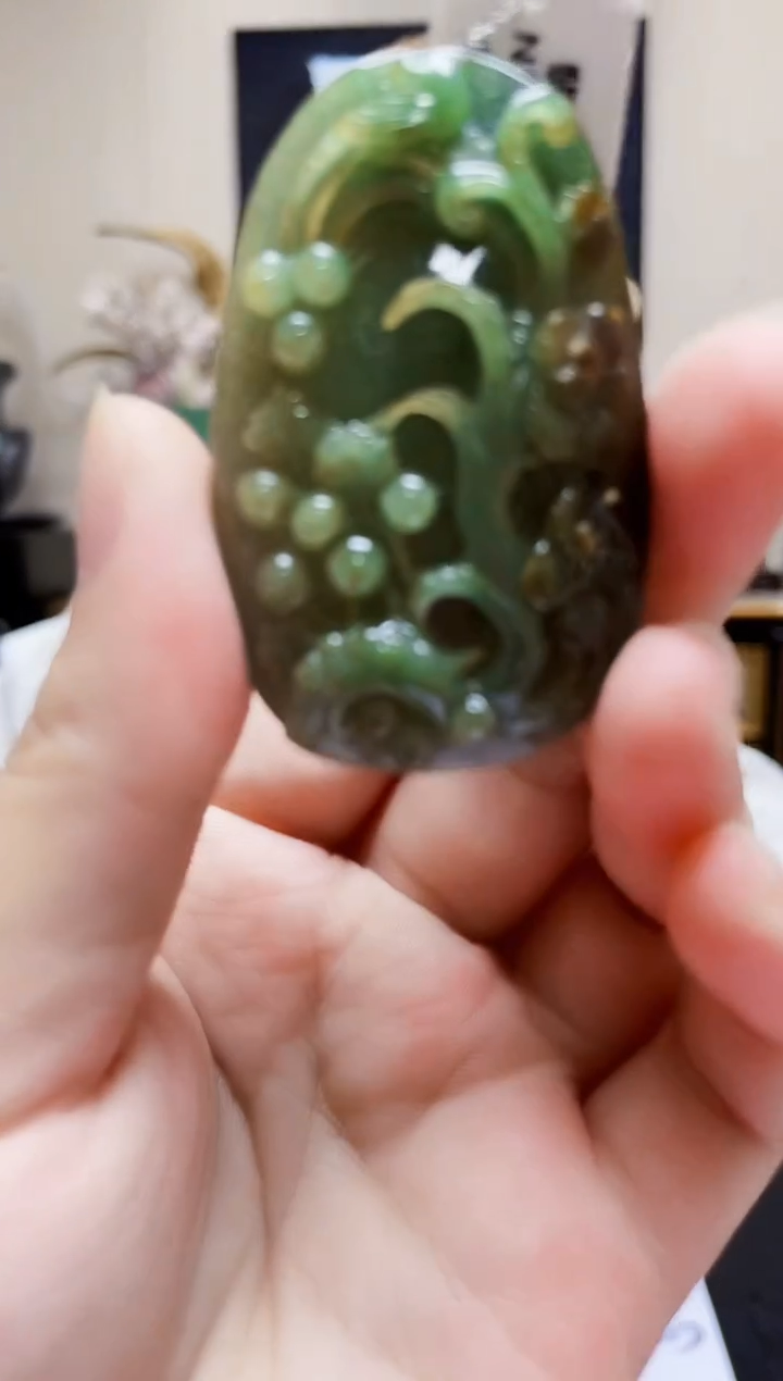 颈饰未镶嵌翡翠吊坠8