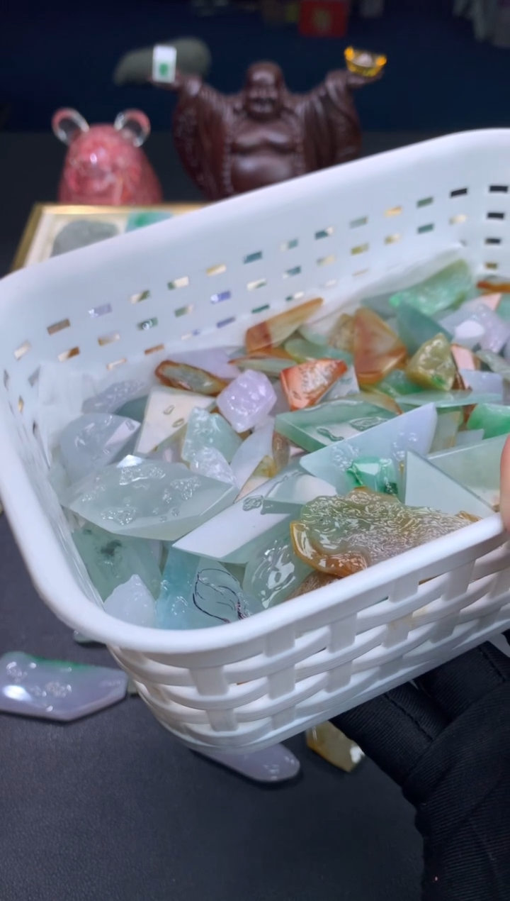 裸石翡翠天然翡翠裸石多样性发货发一个