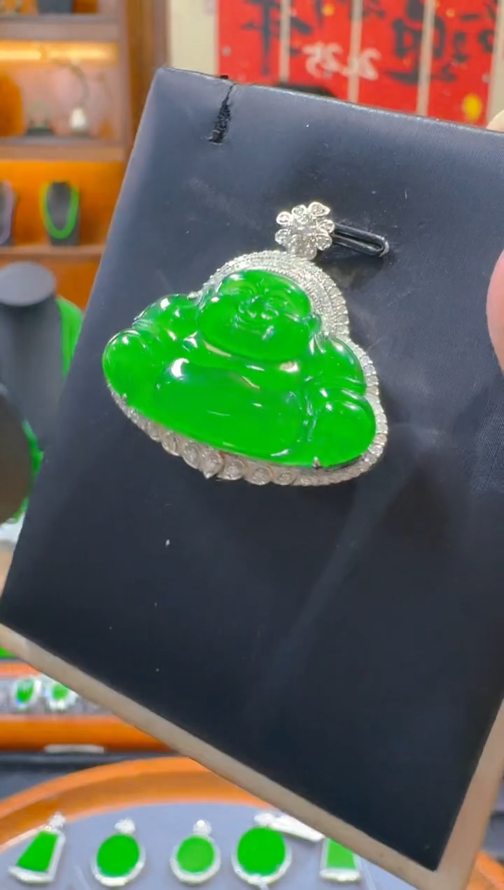 翡翠18K金镶嵌吊坠(赠链)天然a货翡翠