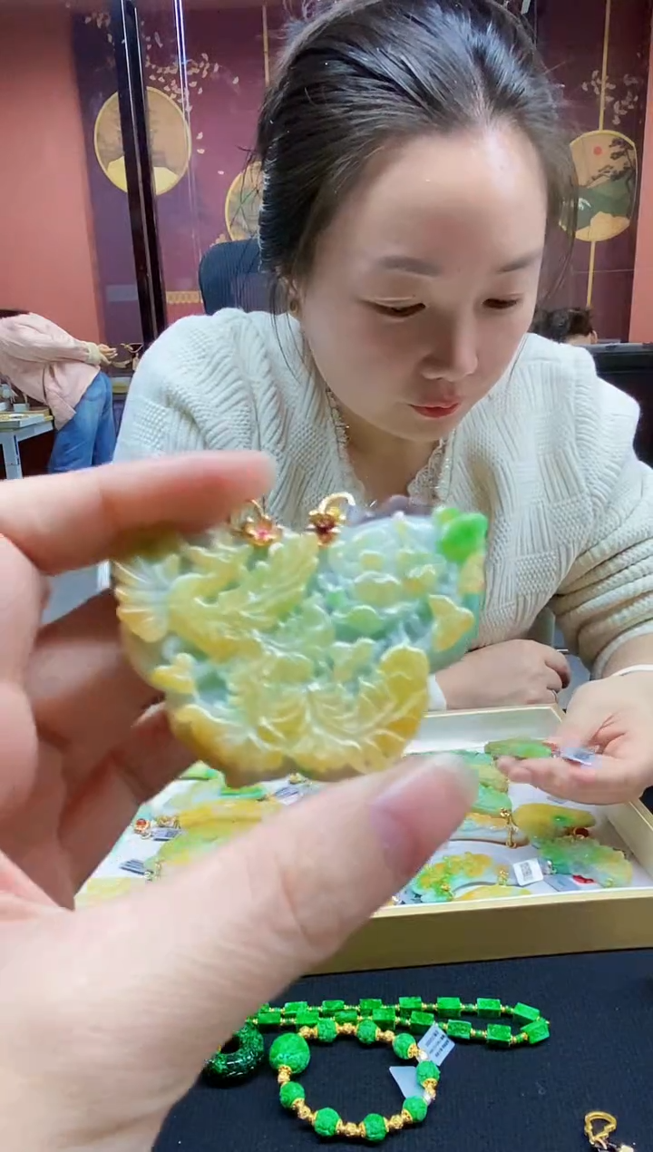 颈饰未镶嵌翡翠翡翠吊坠-96