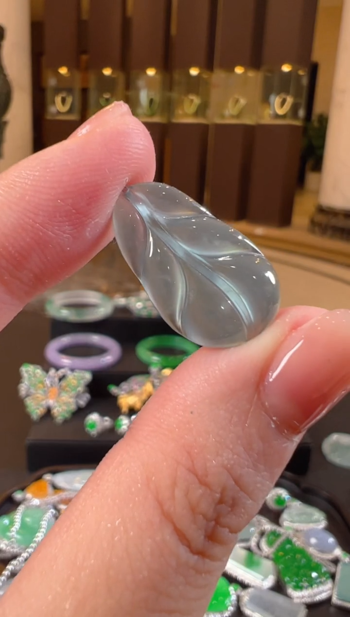 翡翠18K金镶嵌吊坠(不含链)天然A货翡翠CYX12多样性发一