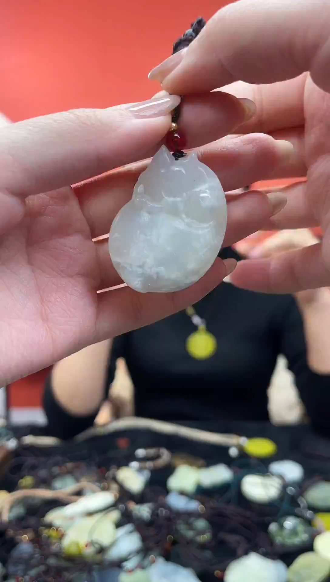 未镶嵌岫玉手串`