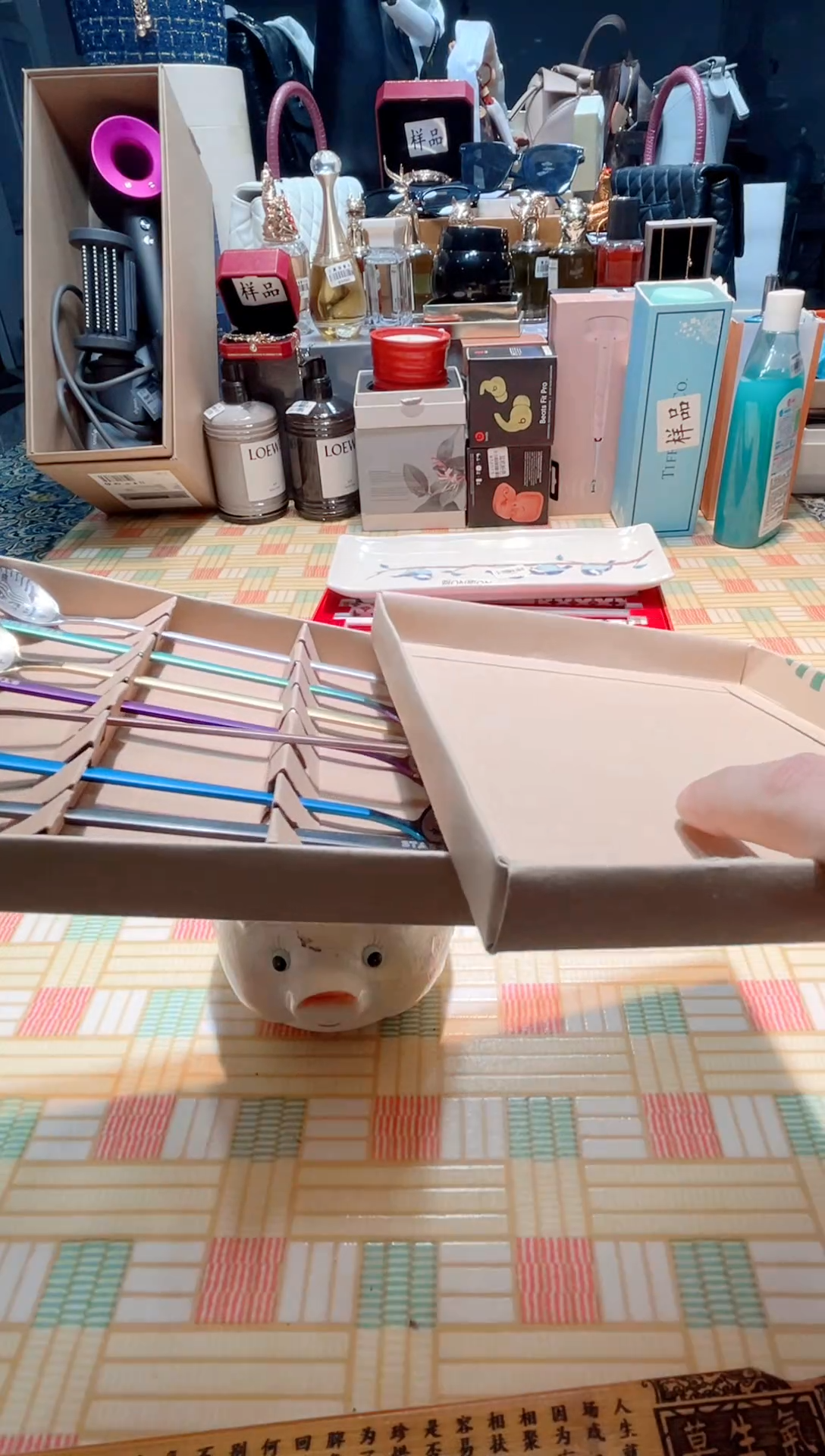 瓷片瓷器 库房到期 全部地板价@@1