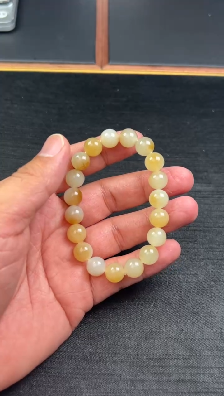 【闪购商品】和田玉手串未镶嵌且末金山微色差卡10